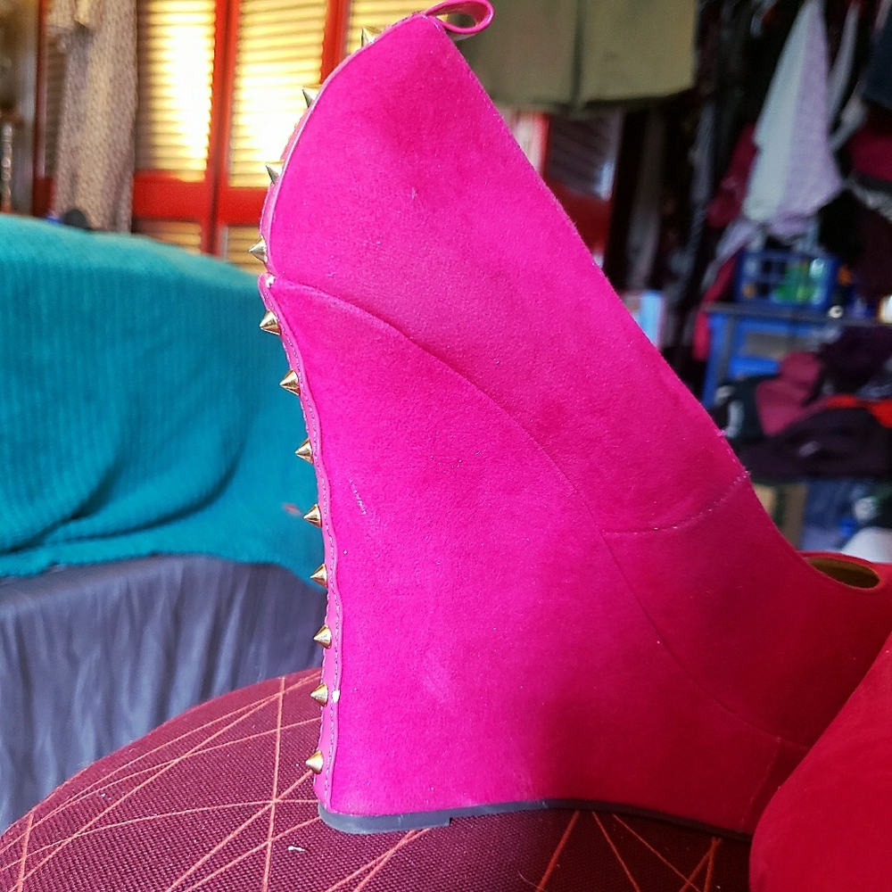XXI Faux Suede Platform Wedge, Size 8